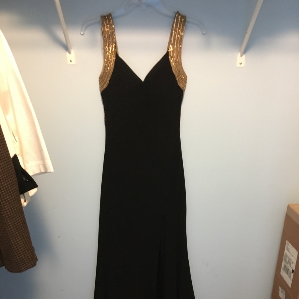 Black And Gold Evening Gown - Gem